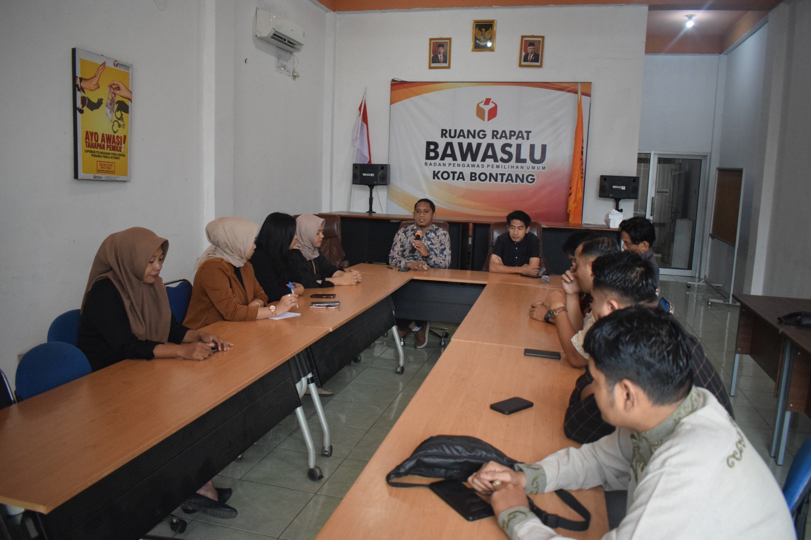 Rapat Internal Bawaslu Bontang Bahas Perekrutan Panwaslu Kecamatan Pemilihan Serentak 2024