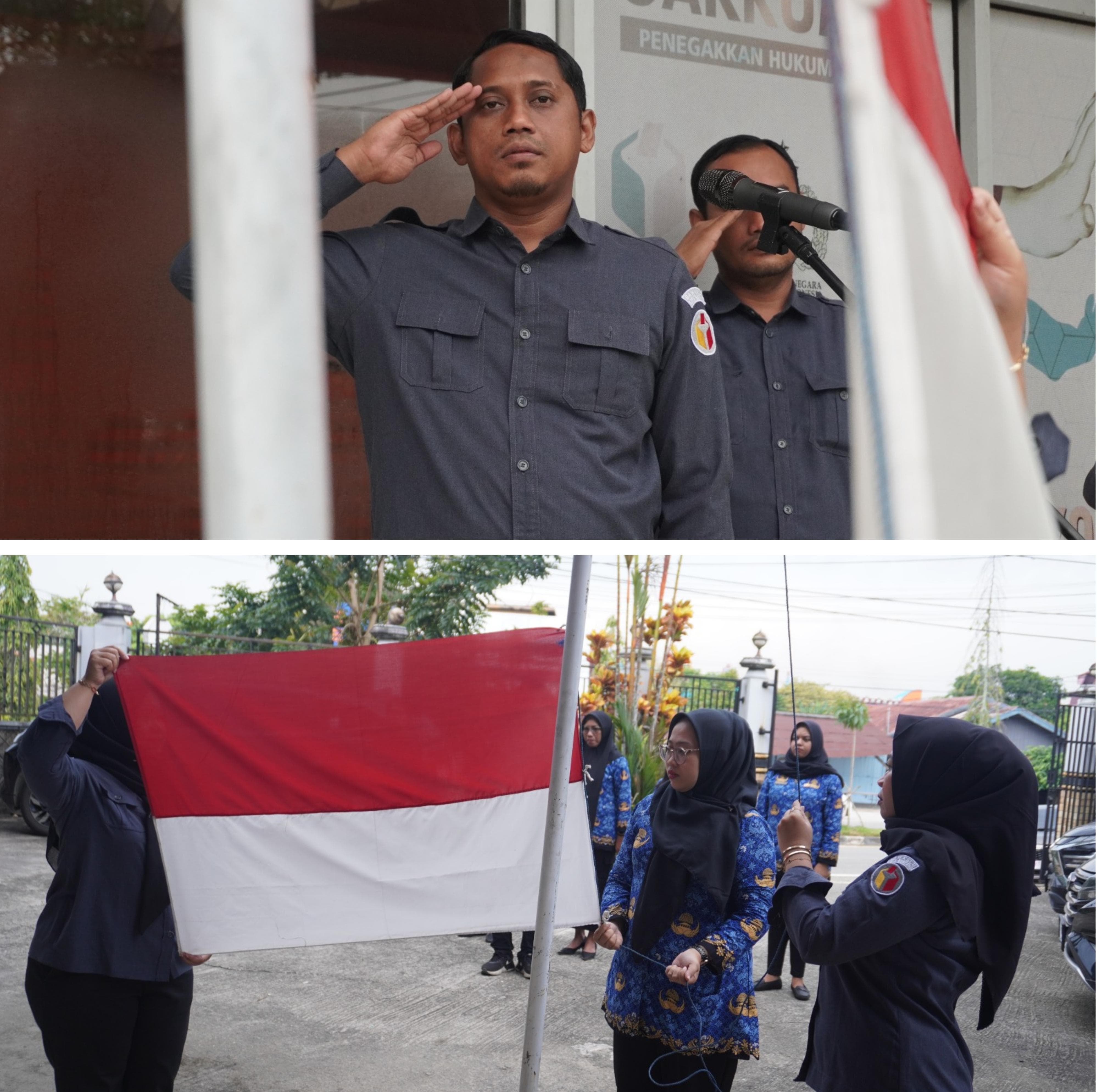 Bawaslu Bontang melaksanakan peringatan hari pahlawan tahun 2024, Minggu (10/11/2024)di Halaman Kantor Bawaslu Bontang