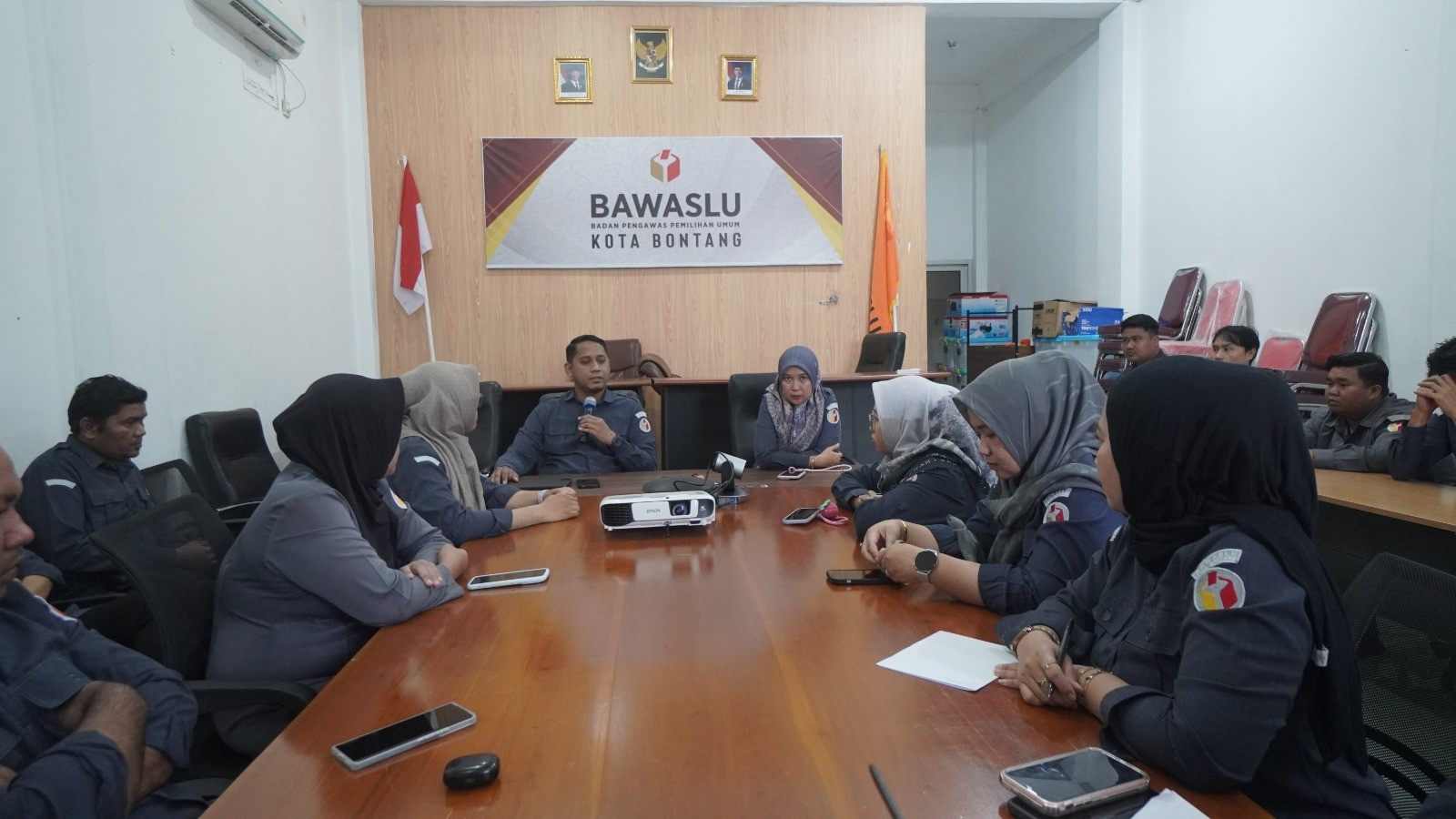 Briefing