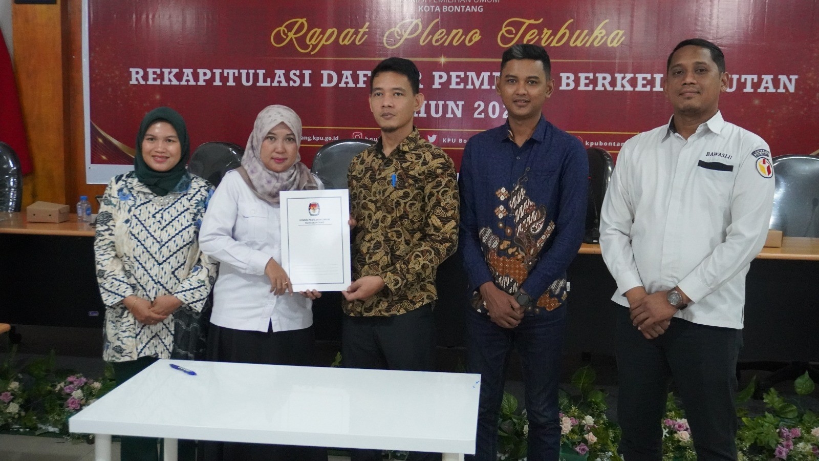 Bawaslu Bontang Kawal Ketat Rapat Pleno Rekapitulasi Daftar Pemilih Berkelanjutan Triwulan I 2026
