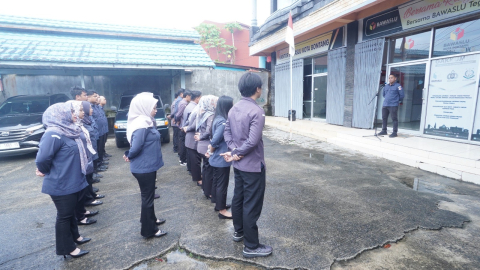 apel 4 mei 2026