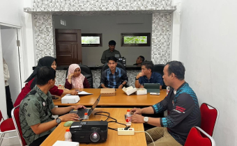 Badan Pengawas Pemilihan Umum (Bawaslu) Kota Bontang menghadiri Rapat Koordinasi (Rakor) yang digelar oleh Badan Kesatuan Bangsa dan Politik (Kesbangpol) Kota Bontang pada Jumat (3/10/2025).