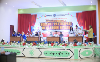 Bawaslu Bontang Gelar Lomba Cerdas Cermat Antar SMA/SMK Sederajat Se-Kota Bontang, Selasa (11/11/2025) di BPU Kecamatan Bontang Selatan.