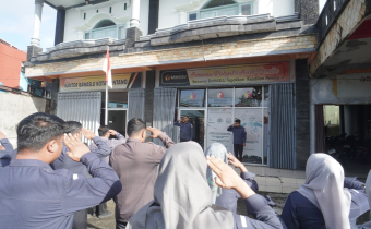 Apel dan briefing rutin awal pekan yang dilaksanakan Bawaslu Bontang, Senin (22/12/2025).